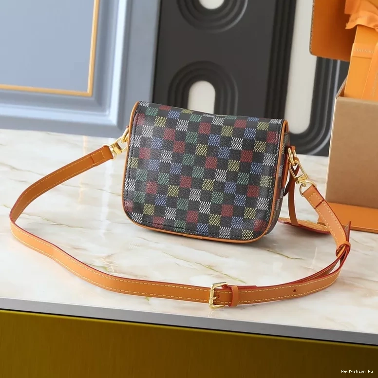 Vuitton 1212 WellDesigned Louis Bags Messenger 0123